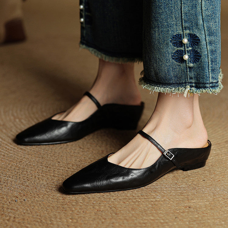 Black / 3