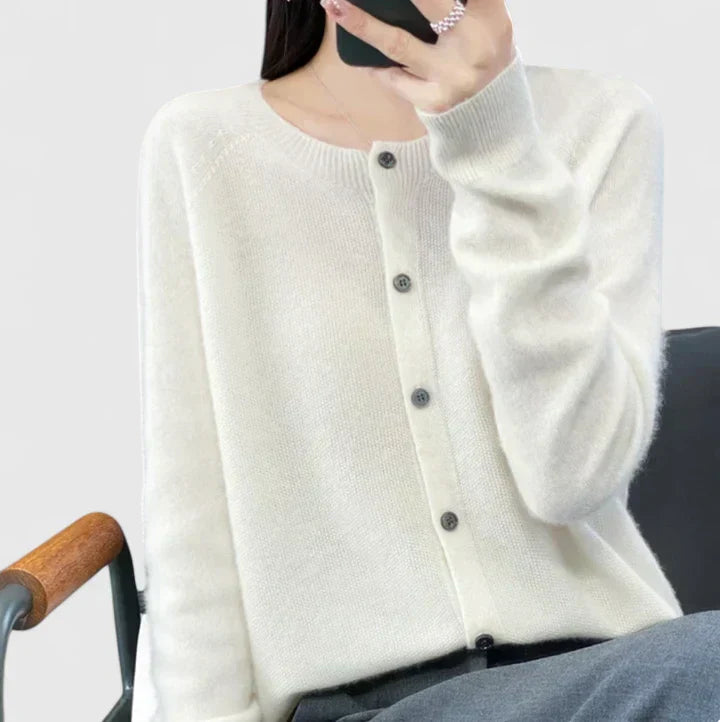 White / S